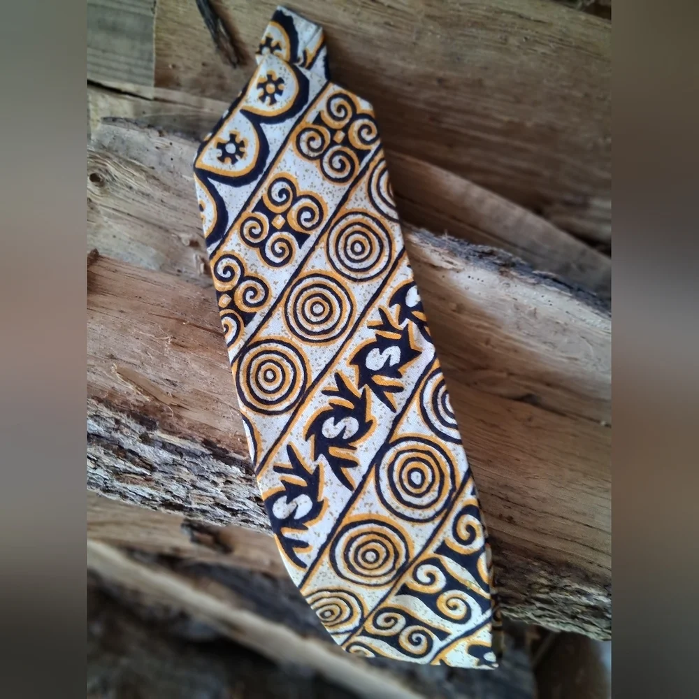Tribal Pattern Men's Pendant Tie